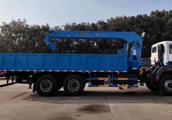 Camión grúa Isuzu nuevo, en excelente estado, de alta calidad.